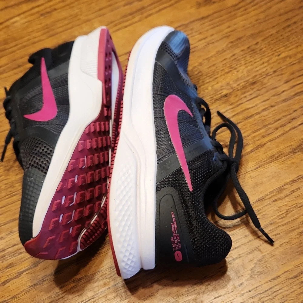 Nike Run Swift 2 Running Sneakers Size 9.5 - Picture 3 of 8